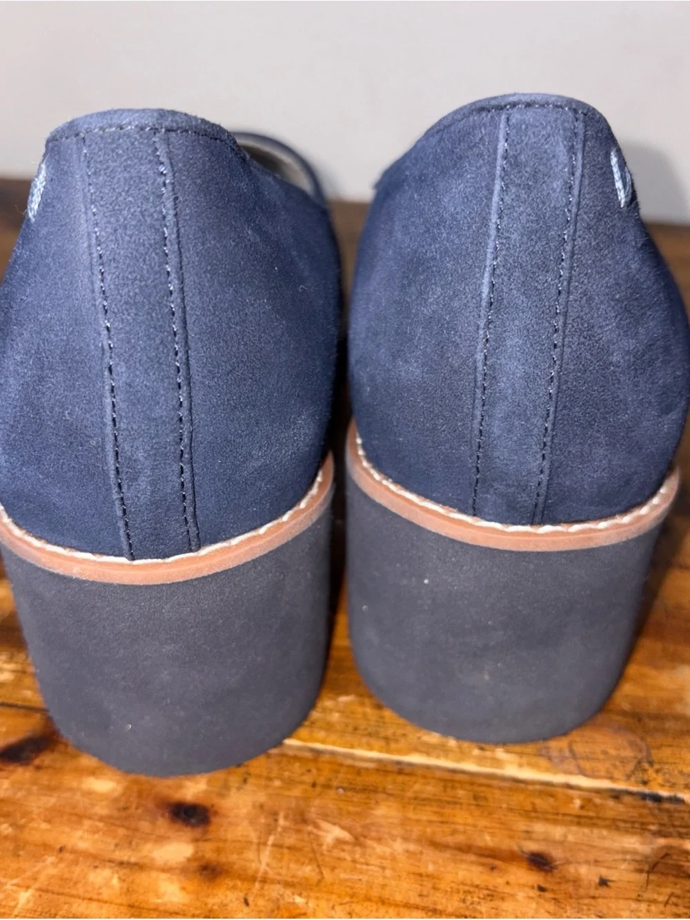 Vionic Women 10 Willa Wedge pump heel shoe Navy blue Suede Waterproof